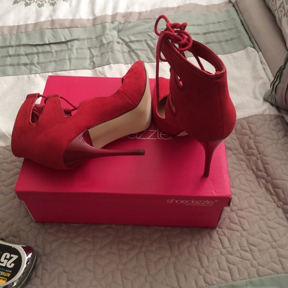 Red bootie heels - Picture 6 of 8